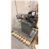Image 1 : KING INDUSTRIAL 5" X 6" DUAL SWIVEL METAL CUTTING BANDSAW