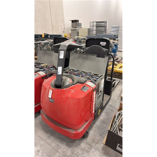 RAYMOND KOVA ELECTRIC MODEL 8510 CENTER RIDER PALLET TRUCK