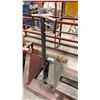 Image 2 : PALLET JACK (BLACK)