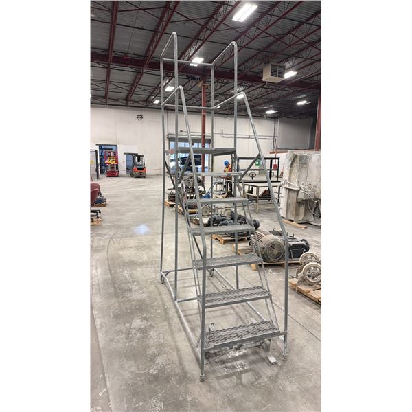 MOBILE WAREHOUSE STEPS - APPROX. 6FT TO STANDING PLATFORM (GREY)