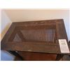 Image 2 : Side Tables C