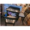 Image 1 : Eztoa Table & Chairs C