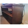 Image 2 : TV Stand C
