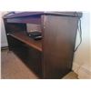 Image 3 : TV Stand C