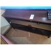 Image 4 : TV Stand C