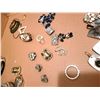 Image 4 : Costume Jewelry A
