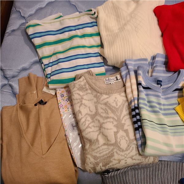 Ladies Sweaters & Scarfs B