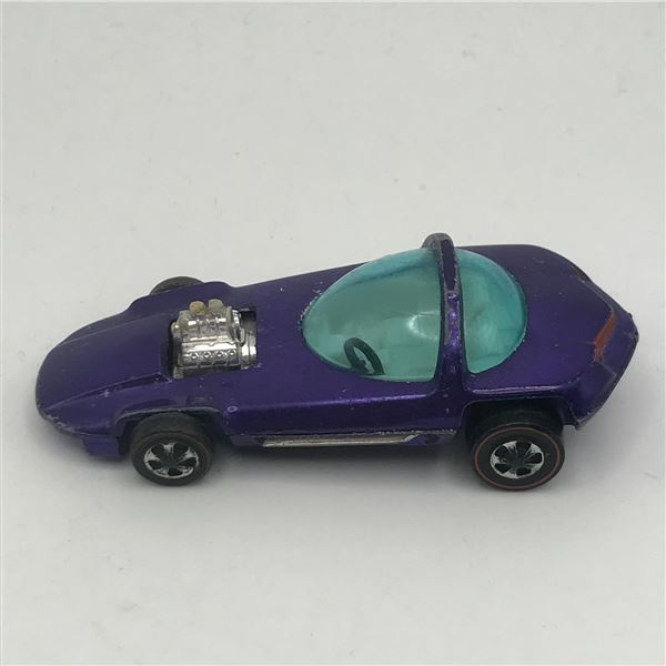 1967/68 HOT WHEELS REDLINE SILHOUETTE DIE-CAST CAR IN PURPLE