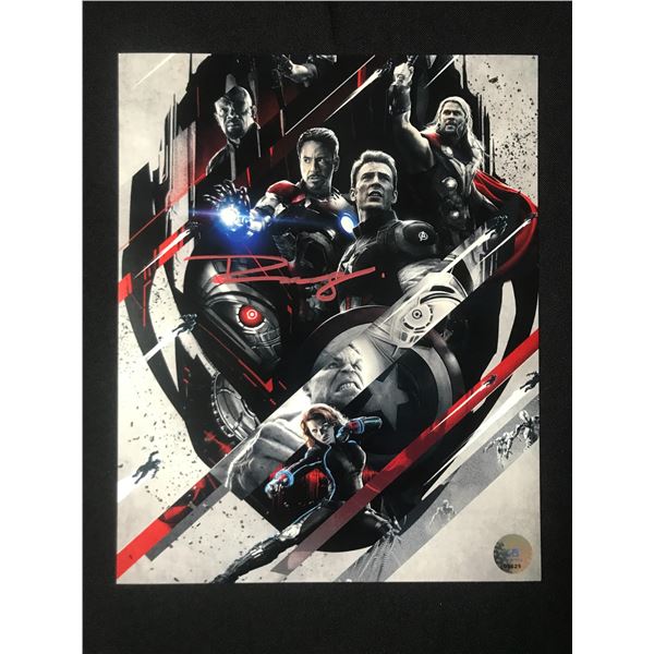 ROBERT DOWNEY JR SIGNED 8X10 - KB COA