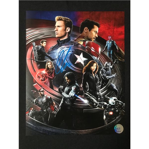 CHRIS EVANS SIGNED Captain America 8X10 - KB COA
