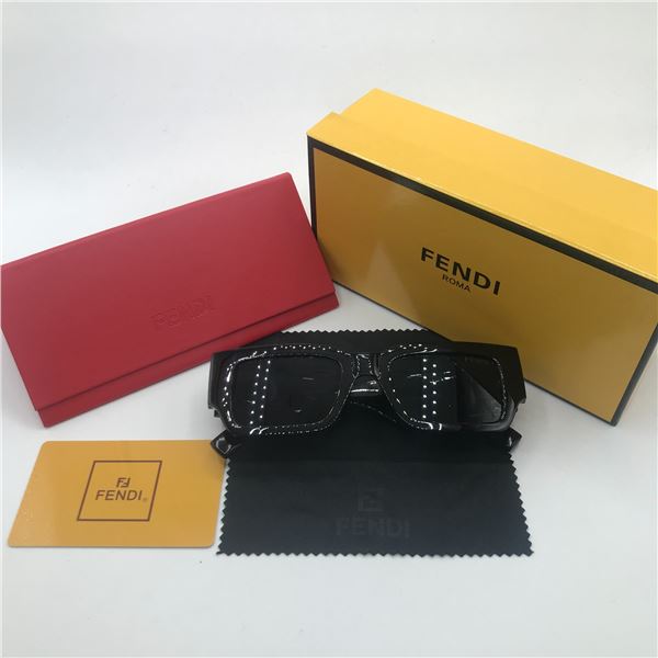BNIB SUNGLASSES WITH BOX