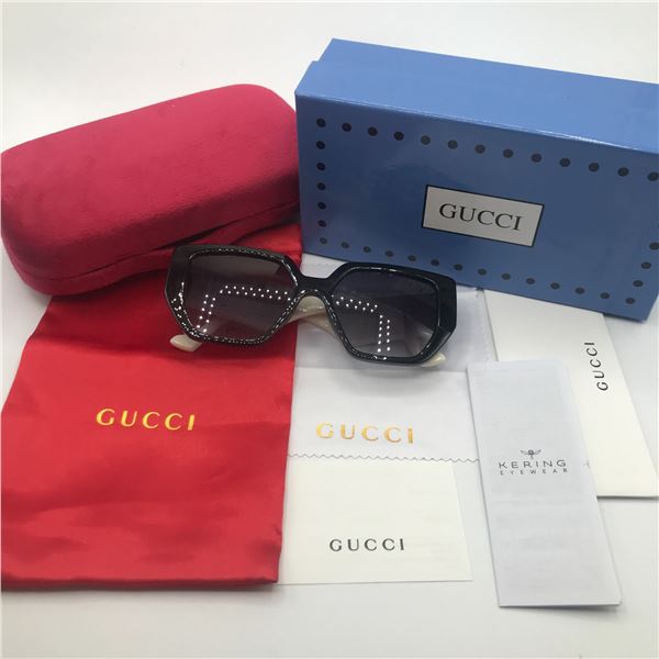 BNIB SUNGLASSES WITH BOX