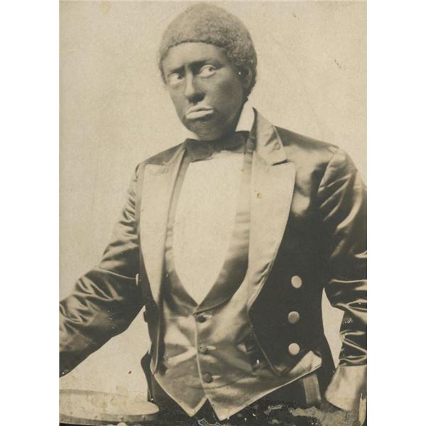 Estelle X. Wills signature cut and photo