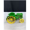 Image 3 : Vintage Cast John Deere 1923 Model D Tractor