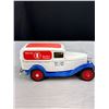 Image 2 : Ertl 1932 Ford Delivery Van Diecast Piggy Bank