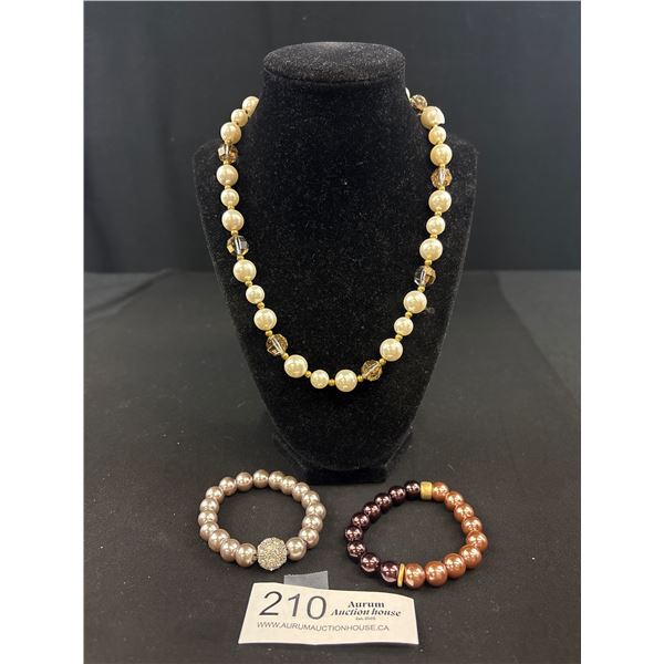 Large Pearls Necklace + 2 Bracelets