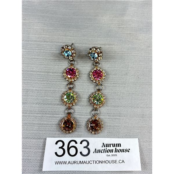 Pair of Gorgeous Vintage Rhinestones Earrings