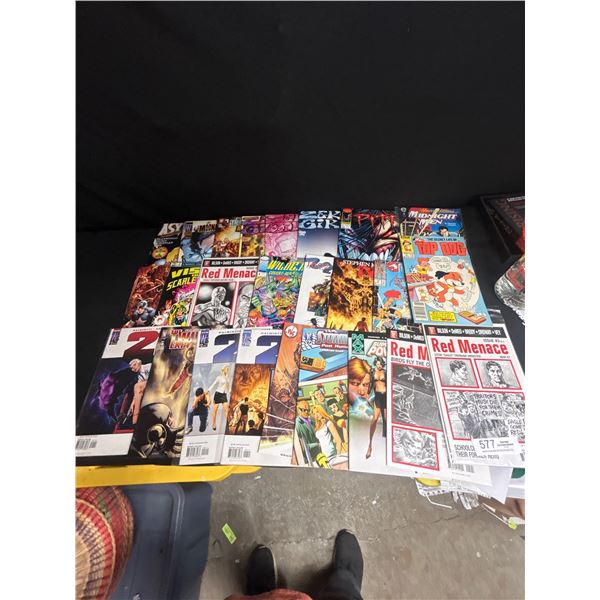 Nice Lot of 25 Comics Some in Bag