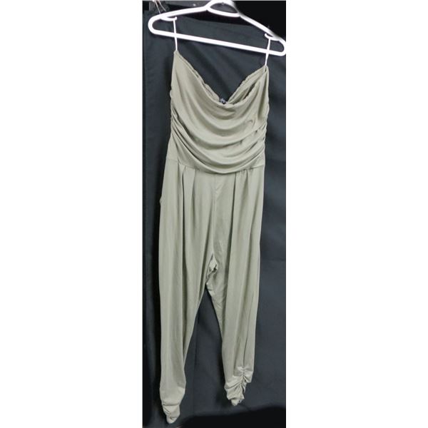 New Streetwear Society Green Ladies Pants Size Large Retails $19.99
