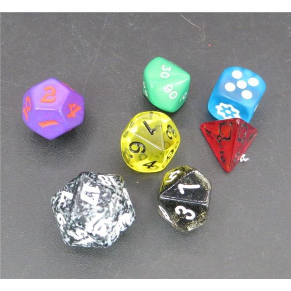 Lot of 7 New Roll playing Game RPG Dice