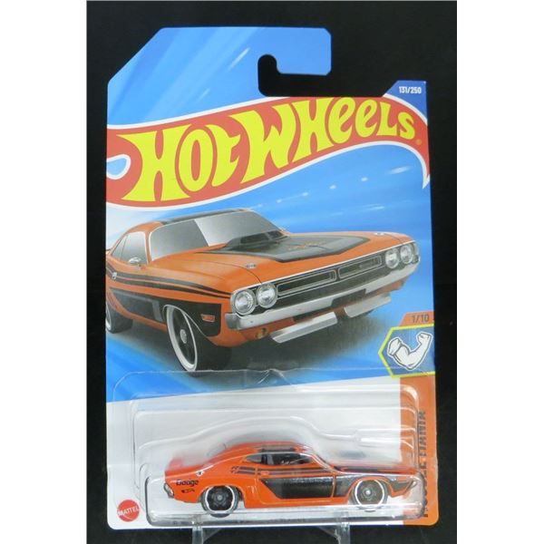 Hot Wheels '71 Dodge Challenger Muscle Mania