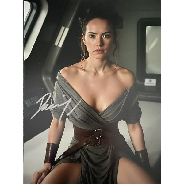 Star Wars Daisy Ridley signed movie photo
