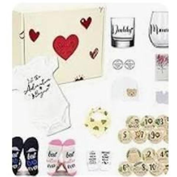 Gift Set for New Parents/Baby With Themed Accessories