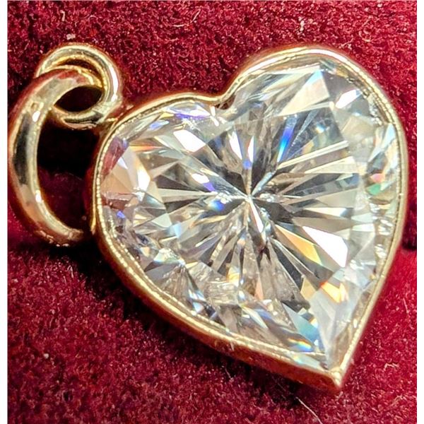 $700 10K  1.9Ct Moissasnite Pendant