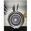 Image 3 : Henckels Paradigm 3-Piece Skillet Set