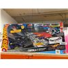 Image 2 : Hot Wheels Formula 1 Grand Prix Circuit Racing Track Set