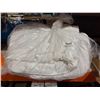 Image 2 : Hotel Grand Duvet with Label and Identified Defect
