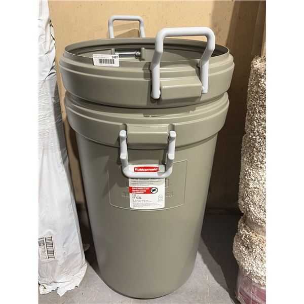 2 Rubbermaid 32-Gallon Animal Stopper Refuse Containers – No Lids