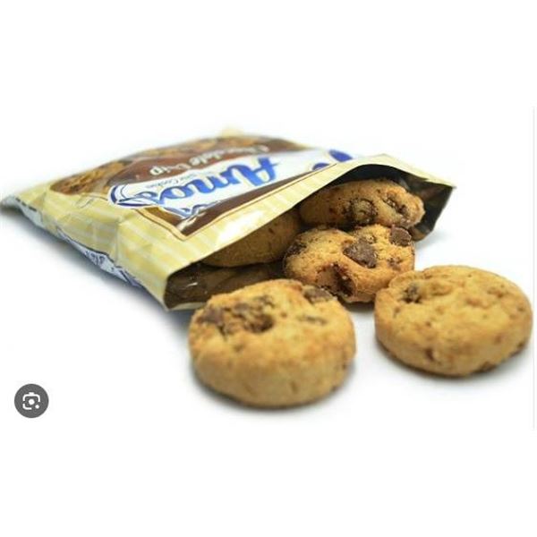 Famous Amos Chocolate Chip Cookies, 1.68 kg, 30 Count