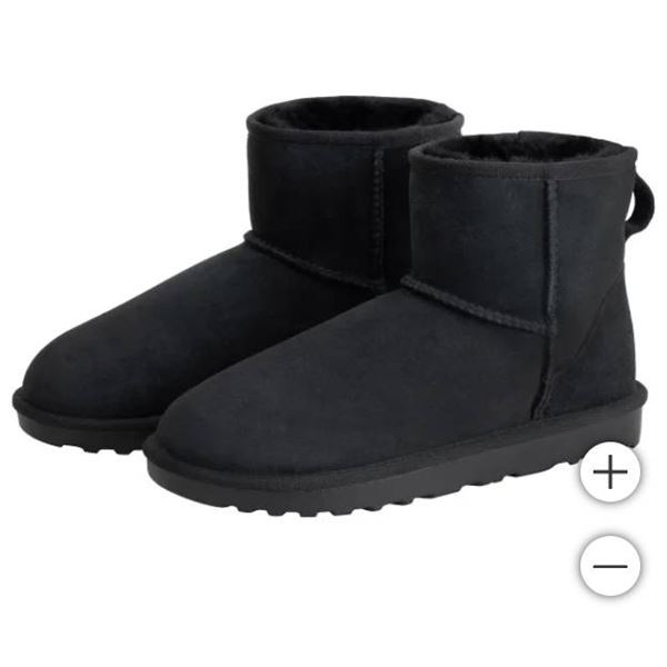 Kirkland Signature Women’s Shearling Boot Size 6 Black