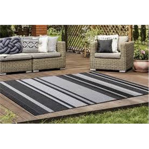 Sonoma Rug, 244 cm (5 ft x 8 ft), Black and White Design