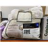 Image 3 : FRYE 3-Piece Faux Fur Comforter Set, Queen Size