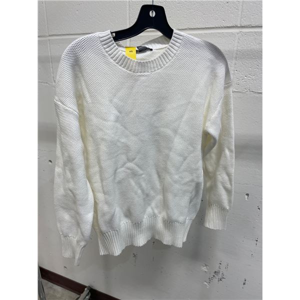 White Matty M Women’s Knit Sweater, Small/Petite Size