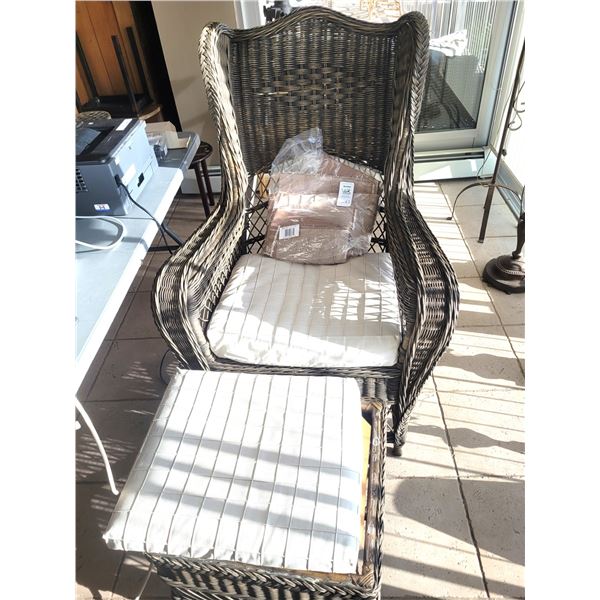 Wicker Chair, Ottoman C