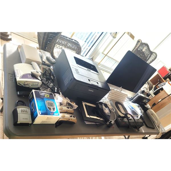 Printer, Apple Computer, B