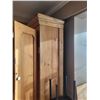 Image 4 : Pine Armoire C