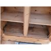 Image 6 : Pine Armoire C