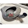 Image 4 : Decorated Bed Pan