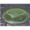 Image 5 : Uranium glass dish and lid (glows in dark)