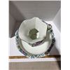 Image 2 : Pitcher and basin- has a chip