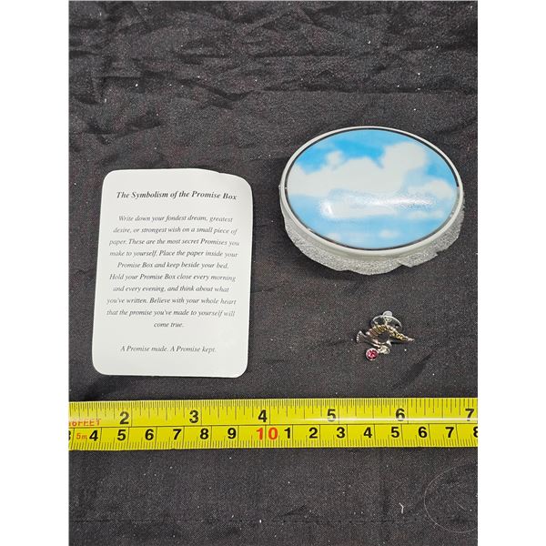 Vintage Avon Birthstone Dove Pin in Promise Box - February