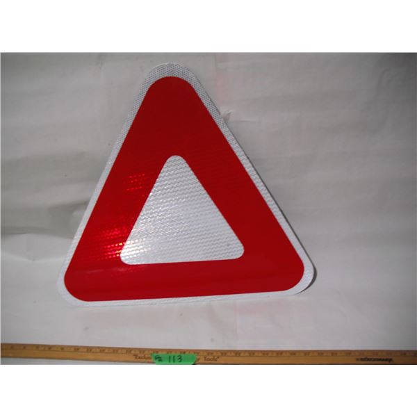 Unused Reflective Aluminum Yield Sign (19x21”)