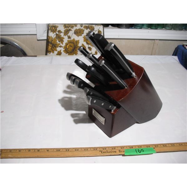 Cuisinart 13pc Knife Block Set **Missing One Knife