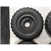 Image 3 : (6) Ertl Tires 2" Round