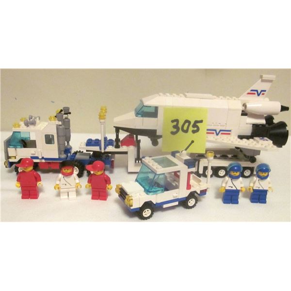 Vintage 1992 Lego #6346 "Shuttle Launch Crew"