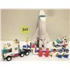 Image 2 : Vintage 1992 Lego #6346 "Shuttle Launch Crew"